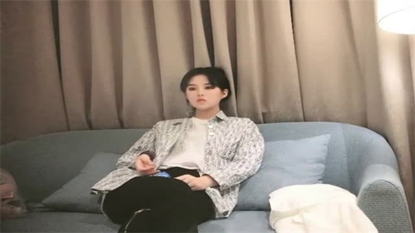 91沈先生无套内射00后乖巧女神,听话小姐姐任你摆布